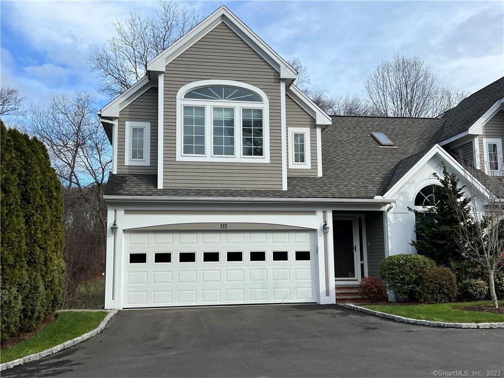 115 Hilary Circle, Unit 115 — exterior photo