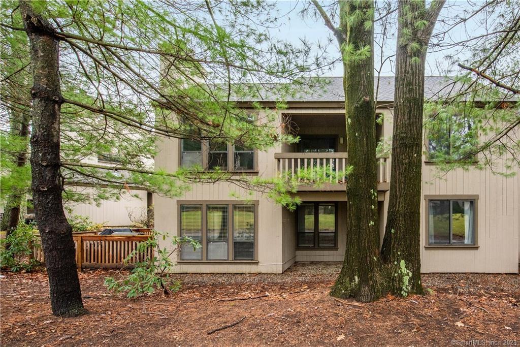 Farmington Woods Realty