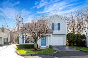 40 Oenoke Place, Unit 10