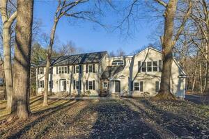 10 Herrmann Lane