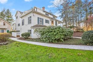 12 Cross Highway, Unit A