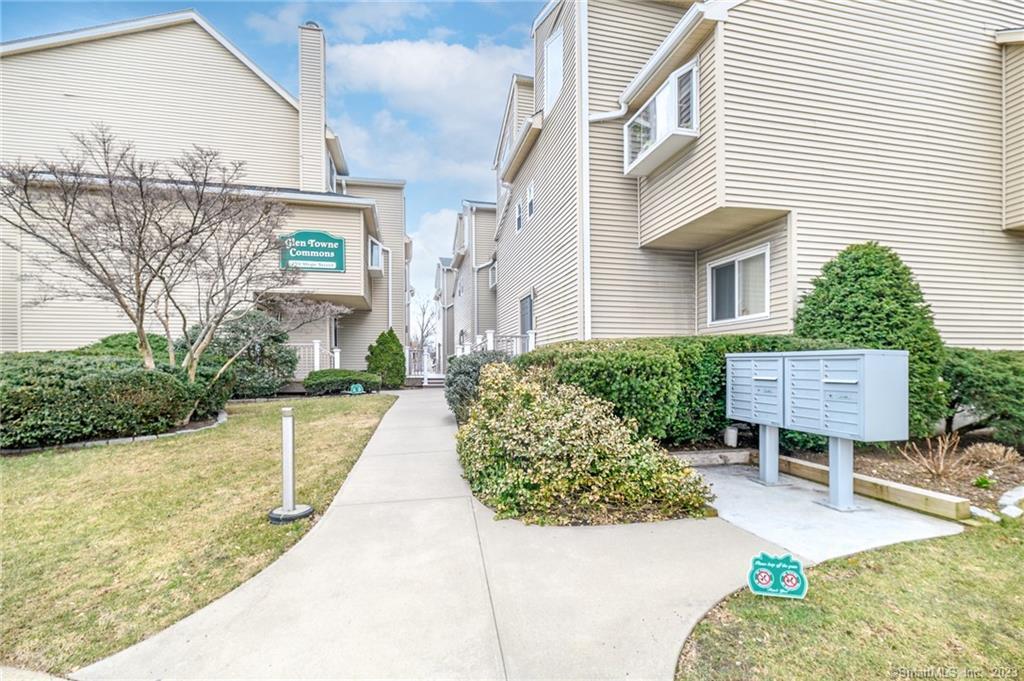291 Hope Street, Unit B10 — exterior photo