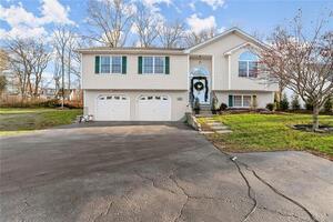 85 Beardsley Parkway
