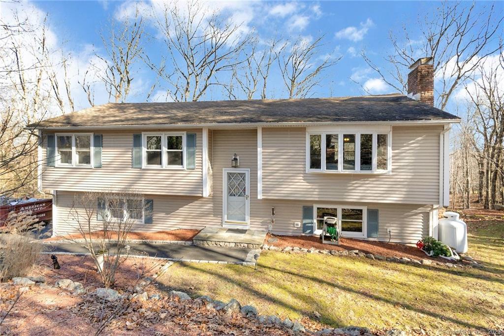 23 Cedar Hill Road — exterior photo
