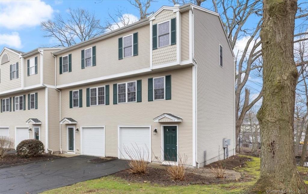 New Haven’s Leading Real Estate Team PressCuozzo Realtors