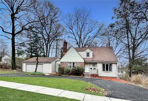 124 Crestview Avenue