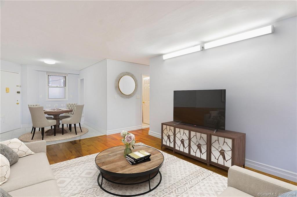 71 Strawberry Hill Avenue, Unit 316 — exterior photo