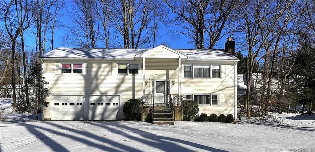 58 Fieldcrest Drive — exterior photo