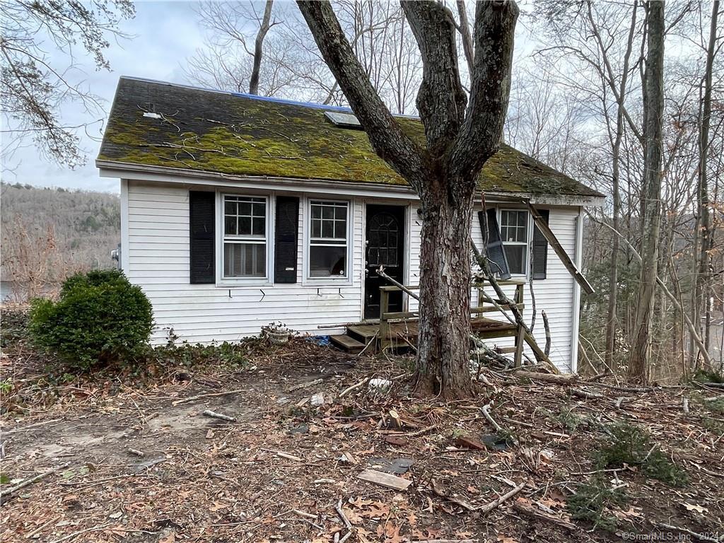 6 Shadblow Trail — exterior photo