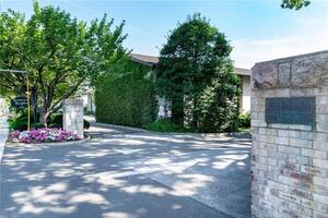 245 Hamilton Avenue, Unit 7