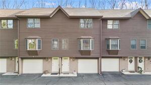 136 Newtown Avenue, Unit 15