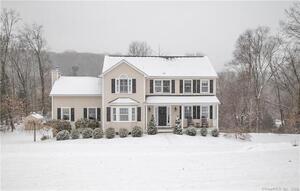 38 Farm Field Ridge Road