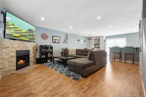 296 Main Avenue, Unit 17