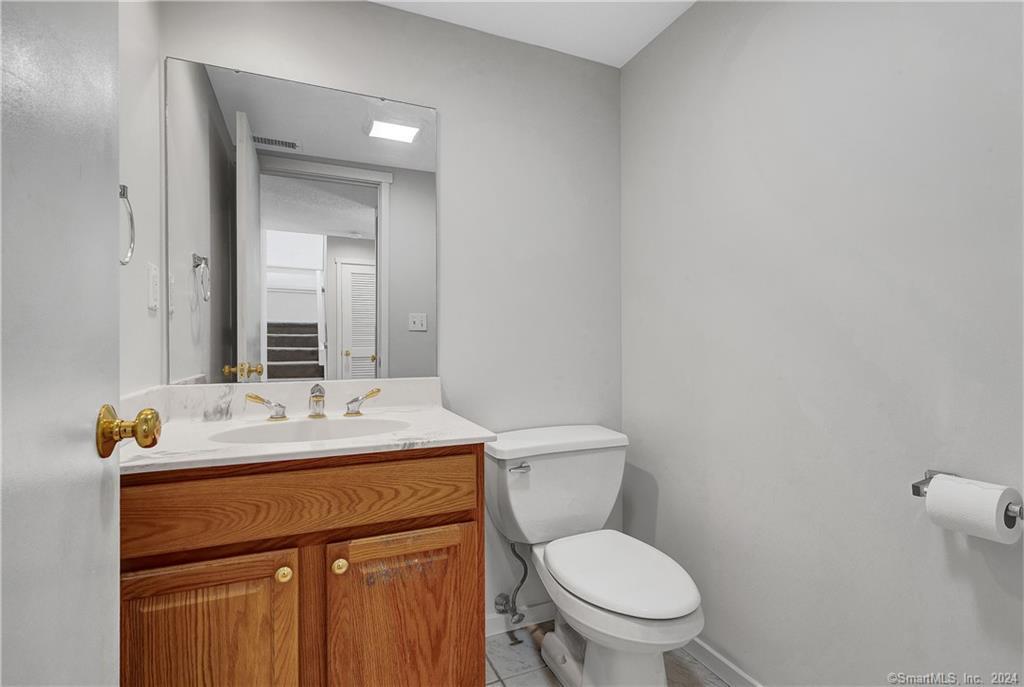 Farmington Woods Realty