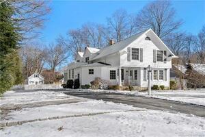 168 Newtown Turnpike