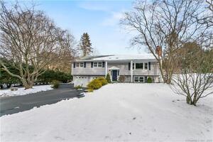2786 Easton Turnpike
