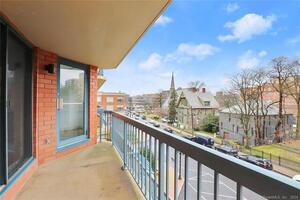 25 Forest Street, Unit 4E