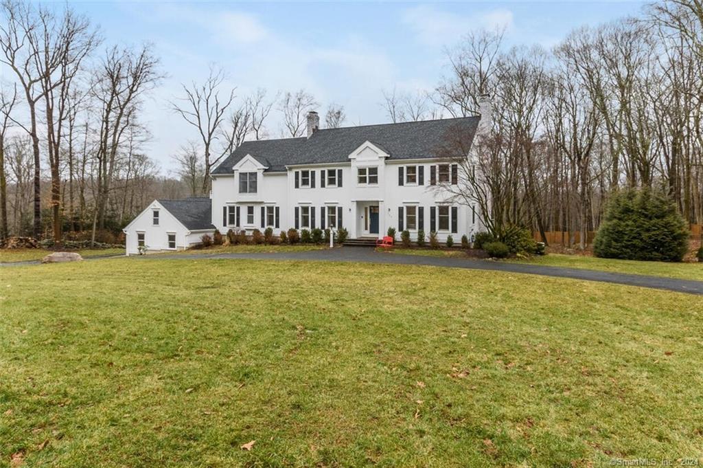 156 Thurton Drive New Canaan CT