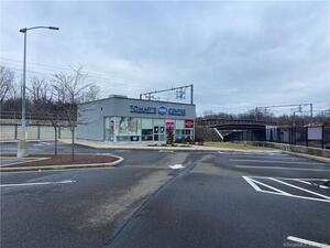 Homes for sale in Branford, CT | 1100 W Main St, Branford, CT 06405 | MLS# 170622013