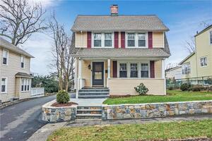 15 Olmstead Place