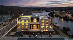 60 Wilton Road, Unit Penthouse 4B