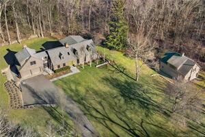 12 Sturges Ridge Road