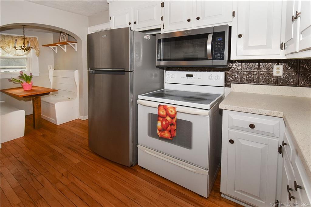 27 Lawton Avenue, Newington, CT 06111 - Thumbnail 14