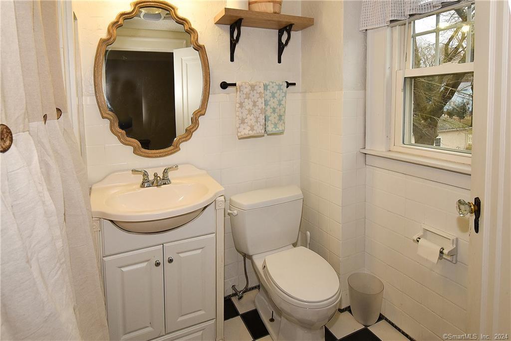 27 Lawton Avenue, Newington, CT 06111 - Thumbnail 25