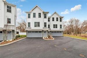 892 Oldfield Road