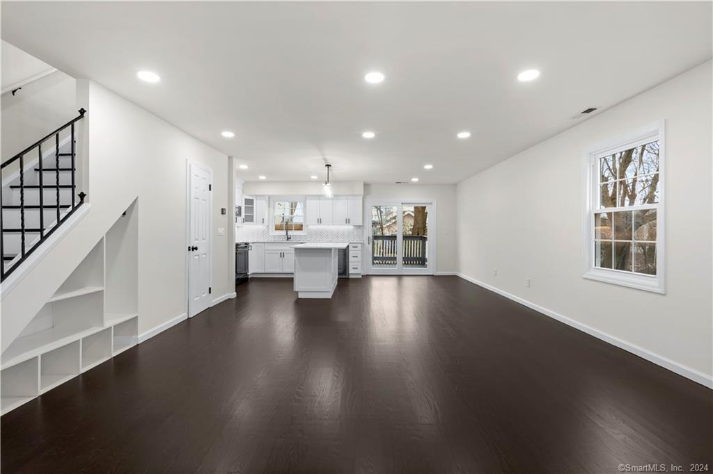 16 Nurney Street, Unit 4 — exterior photo