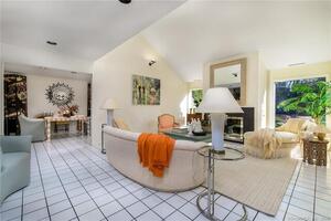 329 Lansdowne, Unit 329