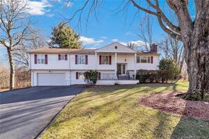 27 Brookhedge Road