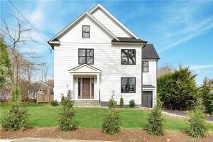 74 West Avenue
