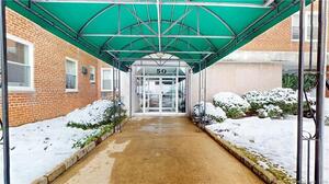 50 Fairview Avenue, Unit 3D