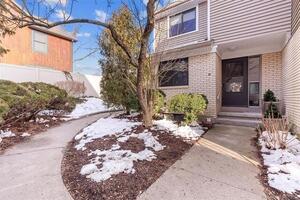 10 Mead Street, Unit 9