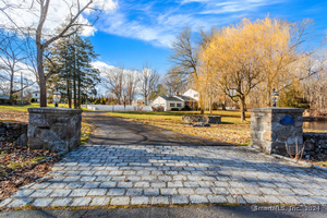 15 Newtown Turnpike