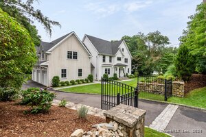 142 Compo Road
