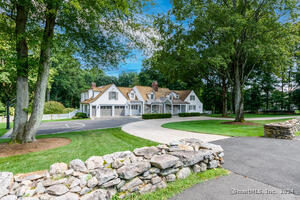 384 Hollow Tree Ridge Road