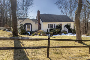 8 Harding Drive