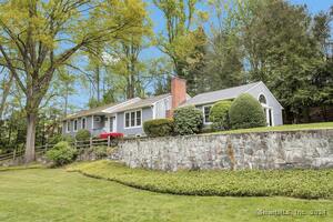 26 Crooked Trail Road