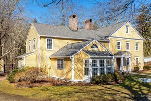 122 Ridgefield Road