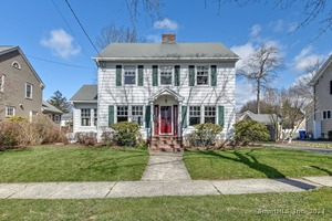 7 Merrill Road