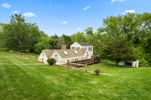 Homes for sale in Stonington, CT | 66 Collins Rd, Stonington, CT 06378 | MLS# 170539836
