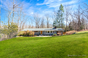 38 High Noon Road