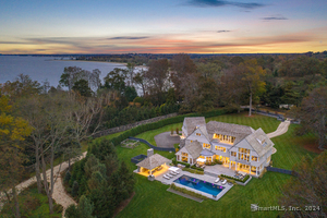 66 Beachside Avenue