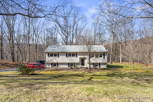14 Deerfield Drive