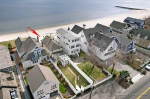 1135 Fairfield Beach Road