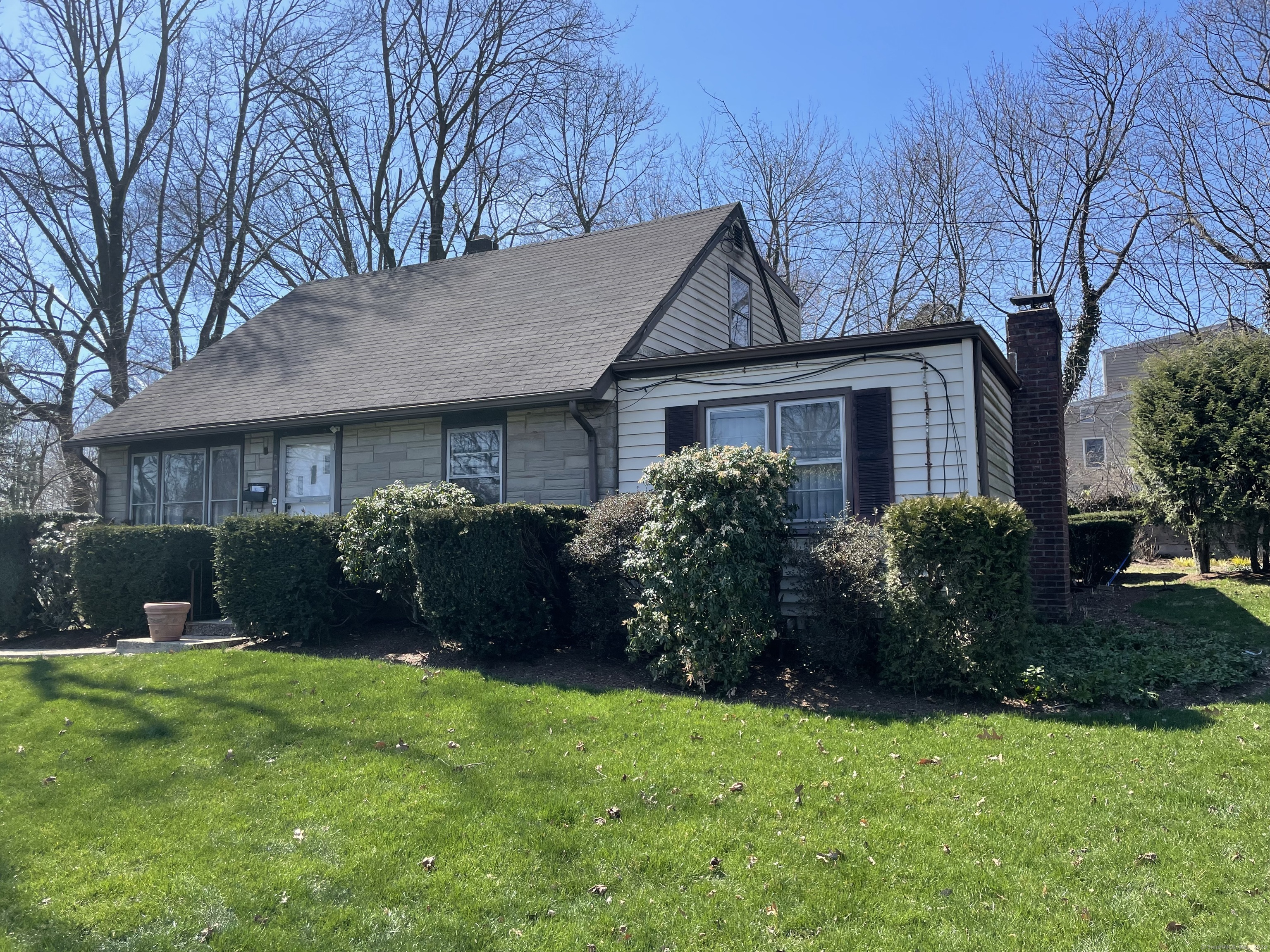 4 Old Barn Road S, Stamford, CT 06905