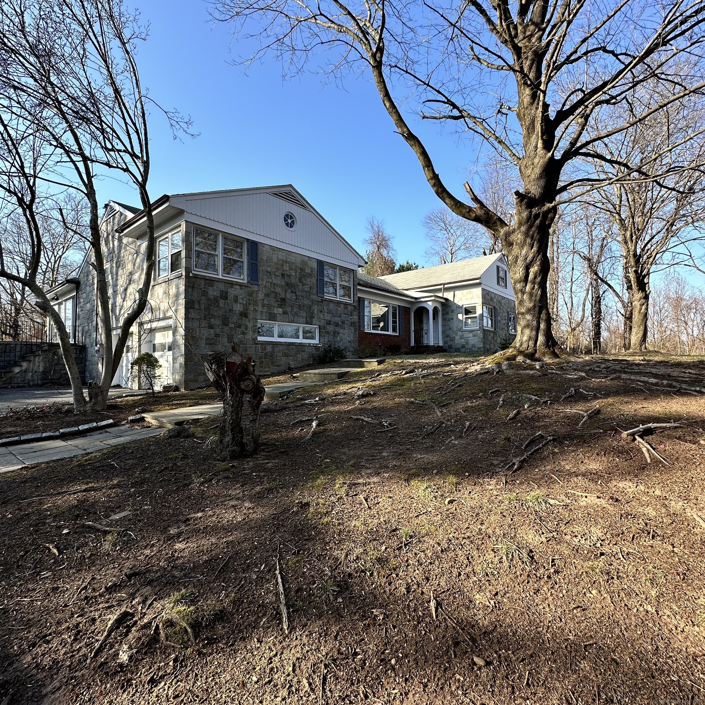 Photo of 167 Kings Highway, North Haven, CT 06473