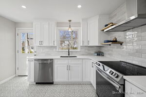 8 Teakettle Place